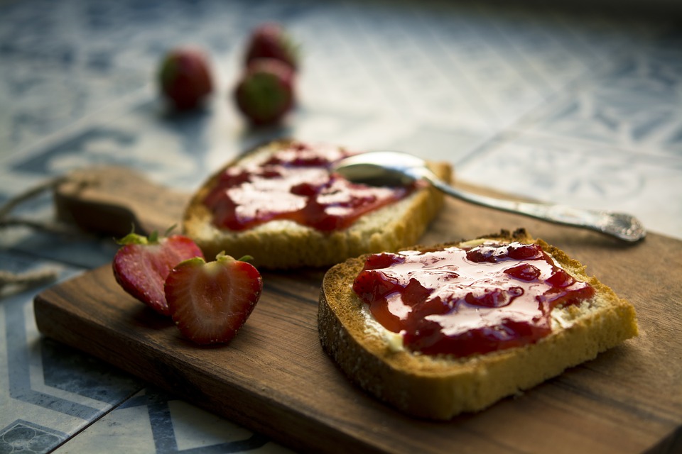 Queso para untar light Reny Picot con mermelada sin azúcar - recetas faciles